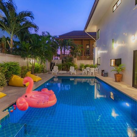 Luxury Pool Villa 4 Bedroom 900M Beach 1.5 Km Downtown Паттая Екстер'єр фото